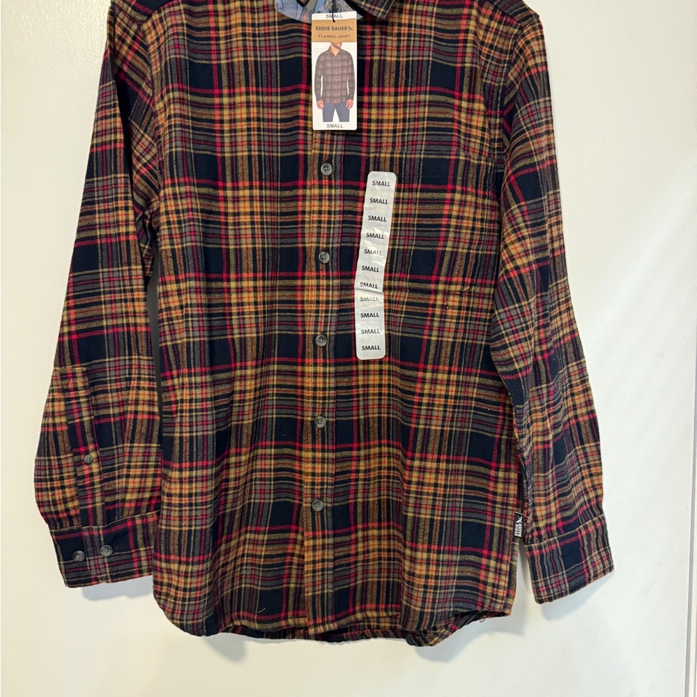 Eddie Bauer Casual Button Down Shirt Red and Black